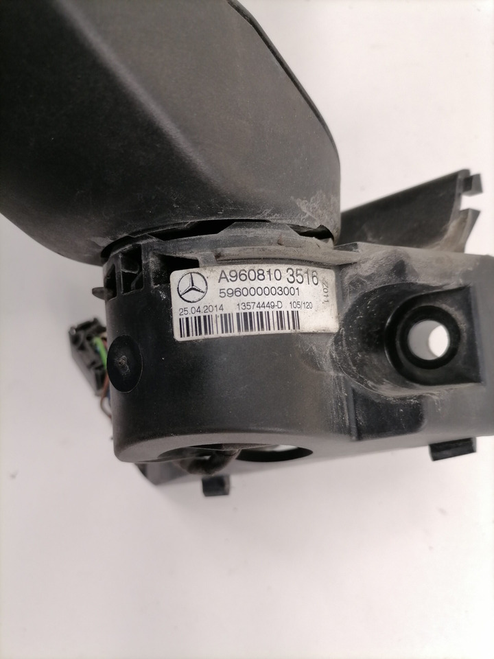 Mercedes-Benz Side mirror A9608103516 - Tahavaatepeegel - Veoauto: pilt 5 Mercedes-Benz Side mirror A9608103516 - Tahavaatepeegel - Veoauto: pilt 5