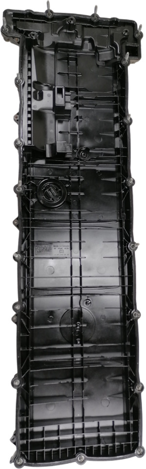 Mercedes-Benz Valve cover A4710101730 - Mootori pea - Veoauto: pilt 3 Mercedes-Benz Valve cover A4710101730 - Mootori pea - Veoauto: pilt 3