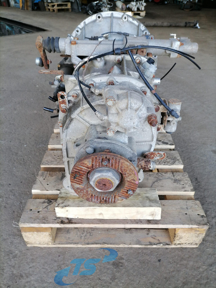 Renault Käigukast Y06365 - Käigukast ja varuosad - Veoauto: pilt 3 Renault Käigukast Y06365 - Käigukast ja varuosad - Veoauto: pilt 3