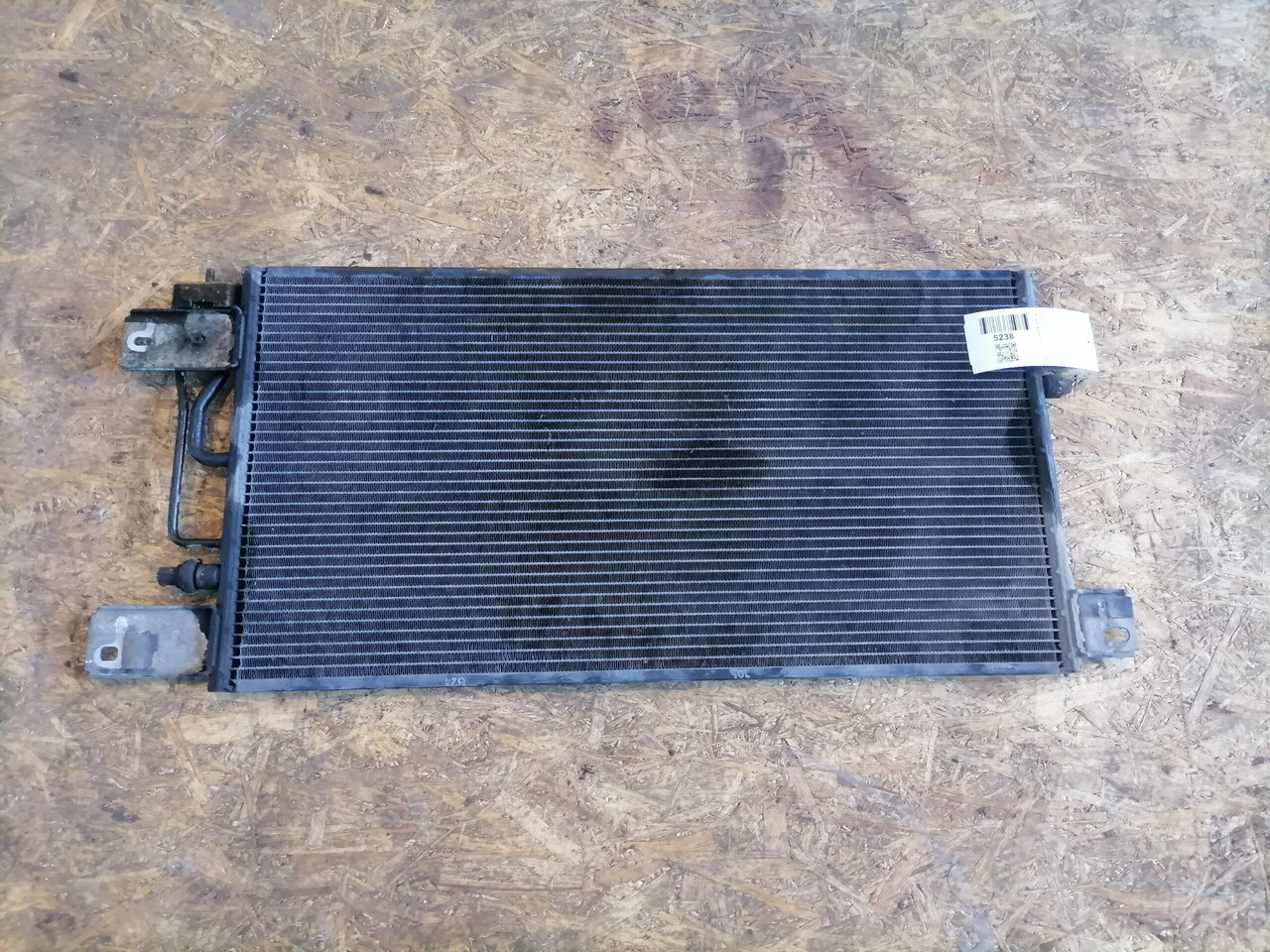 Scania A/C radiator 1790840 - Soojendus/ Ventilatsioon - Veoauto: pilt 5 Scania A/C radiator 1790840 - Soojendus/ Ventilatsioon - Veoauto: pilt 5