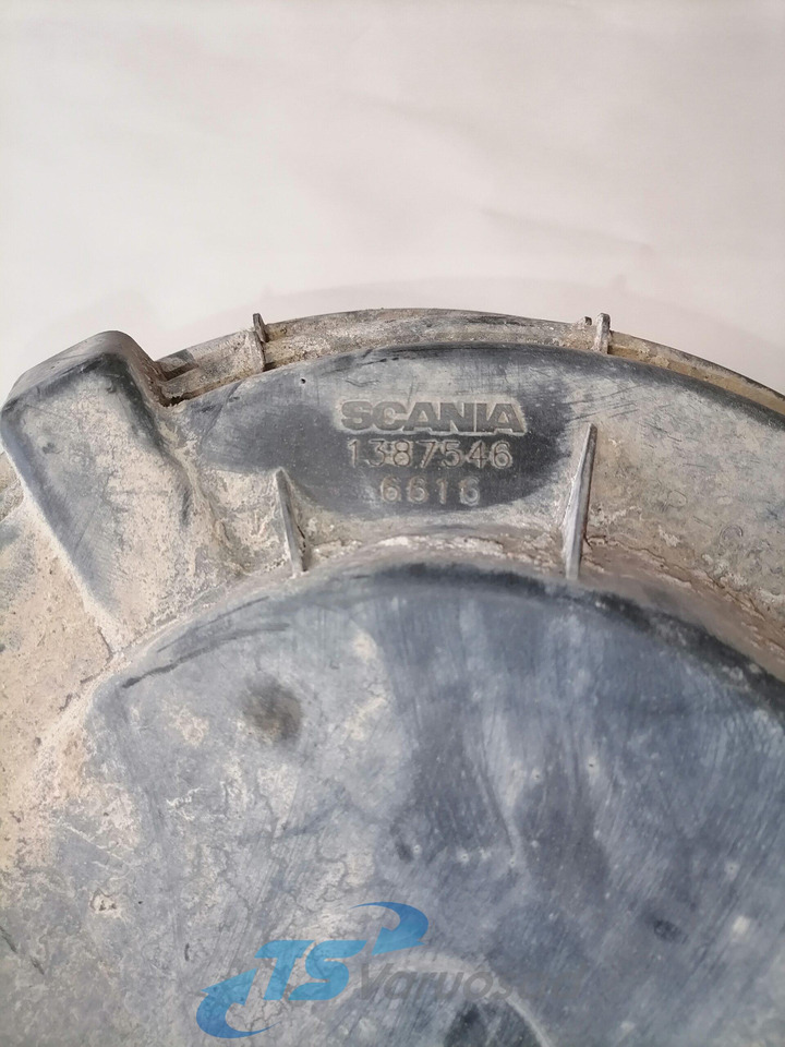 Scania Air filter housing cover 1387546 - Sisselaskesüsteem - Veoauto: pilt 3 Scania Air filter housing cover 1387546 - Sisselaskesüsteem - Veoauto: pilt 3