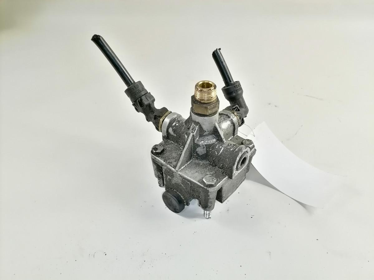 Scania Air pressure control valve 2038219 - Piduriklapp - Veoauto: pilt 2 Scania Air pressure control valve 2038219 - Piduriklapp - Veoauto: pilt 2