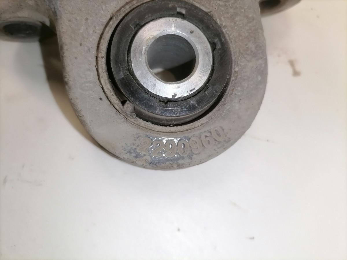 Scania Anti roll bar bracket 2290960 - Stabilisaator - Veoauto: pilt 3 Scania Anti roll bar bracket 2290960 - Stabilisaator - Veoauto: pilt 3