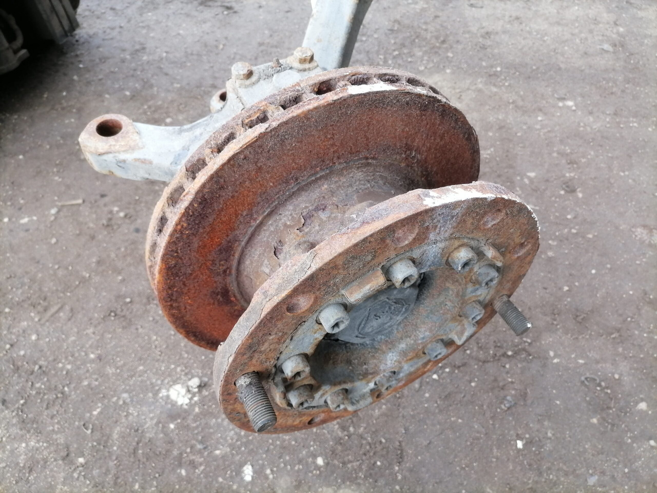 Scania Axel housing 1394399 - Esitelg - Veoauto: pilt 4 Scania Axel housing 1394399 - Esitelg - Veoauto: pilt 4