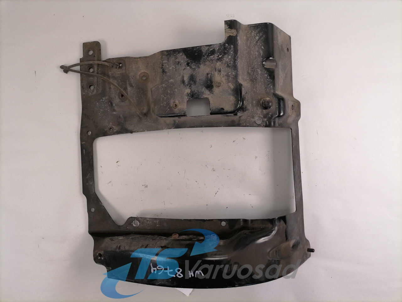 Scania Bracket 1727992 - Tuled/ Valgus - Veoauto: pilt 4 Scania Bracket 1727992 - Tuled/ Valgus - Veoauto: pilt 4