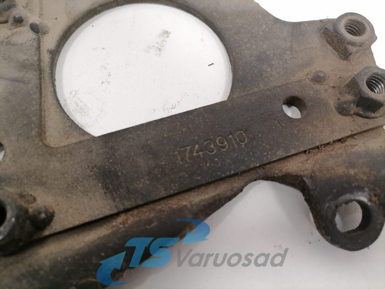 Scania Bracket 1743910 - Raam/ Konstruktsioon - Veoauto: pilt 3 Scania Bracket 1743910 - Raam/ Konstruktsioon - Veoauto: pilt 3