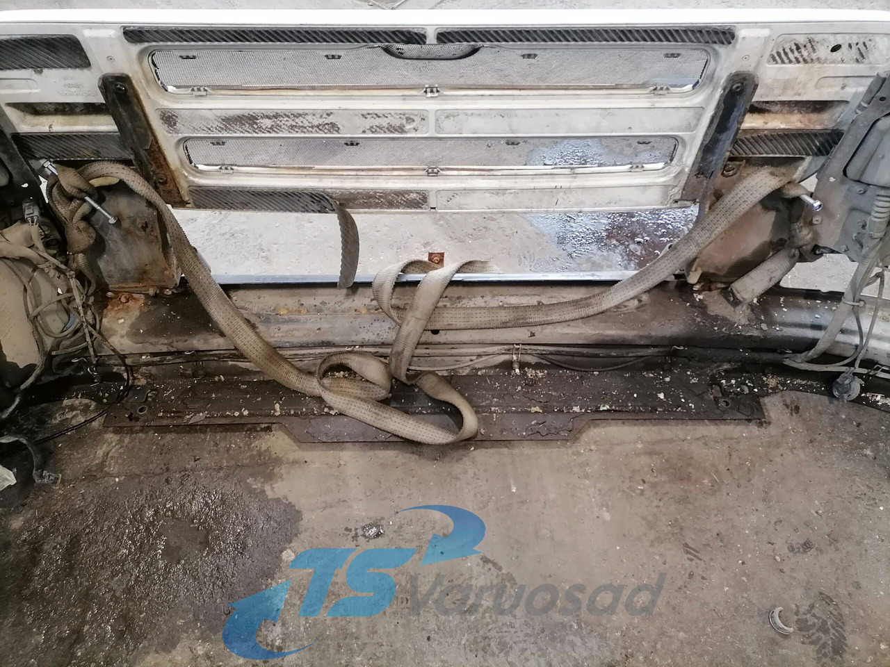 Kaitseraud - Veoauto Scania Bumper 1422843: pilt 7
