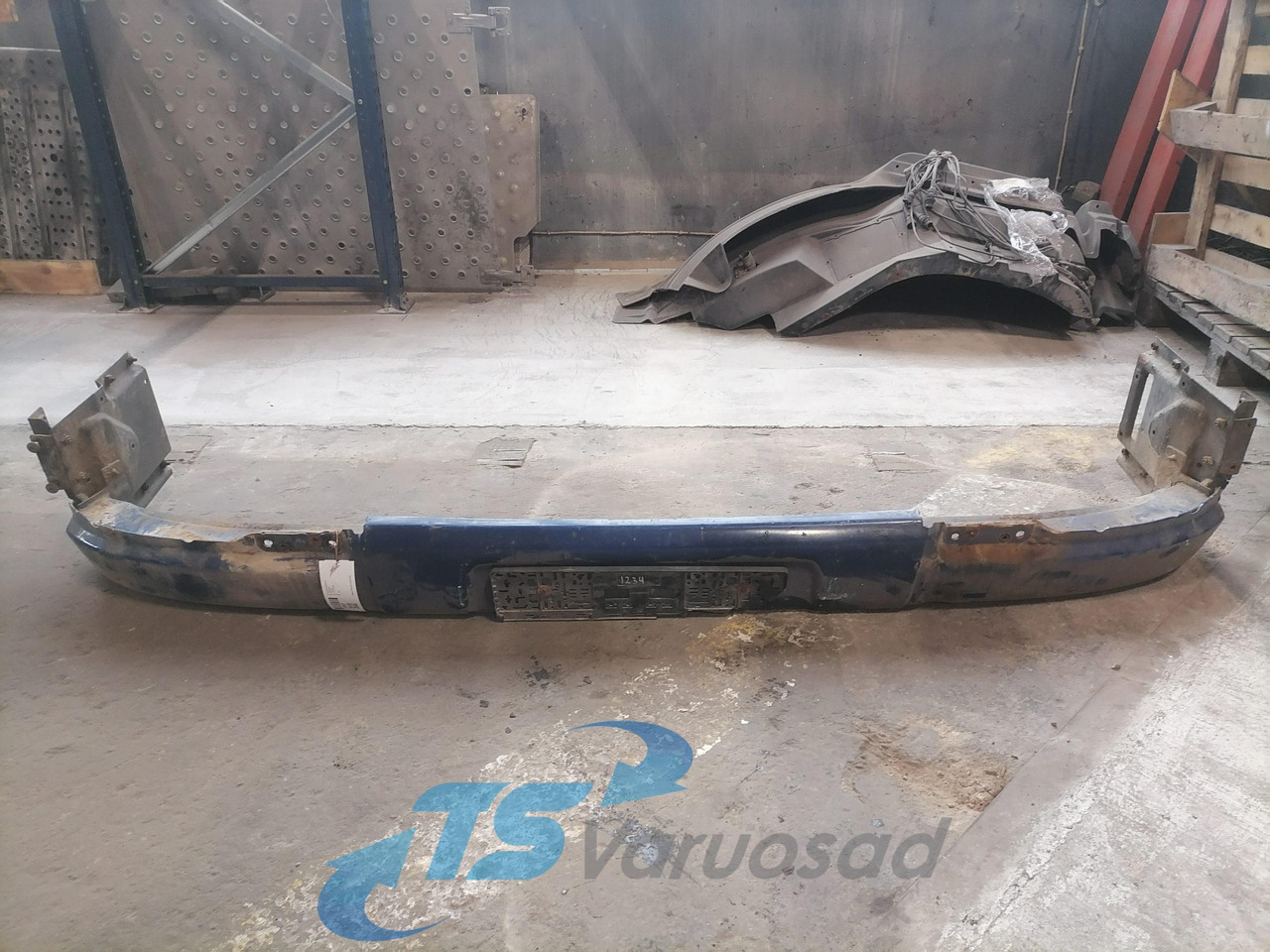 Scania Bumper 1731206 - Kaitseraud - Veoauto: pilt 1 Scania Bumper 1731206 - Kaitseraud - Veoauto: pilt 1