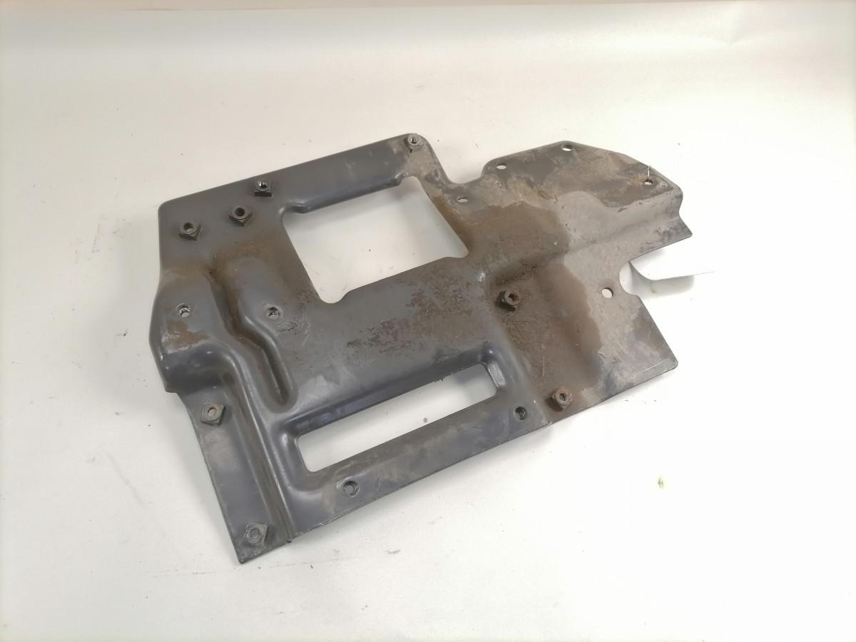 Scania Bumper bracket 1915256 - Kaitseraud - Veoauto: pilt 2 Scania Bumper bracket 1915256 - Kaitseraud - Veoauto: pilt 2