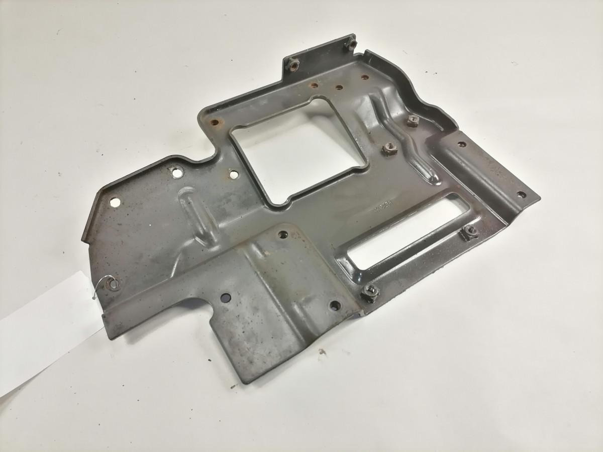 Scania Bumper bracket 1915256 - Kaitseraud - Veoauto: pilt 3 Scania Bumper bracket 1915256 - Kaitseraud - Veoauto: pilt 3
