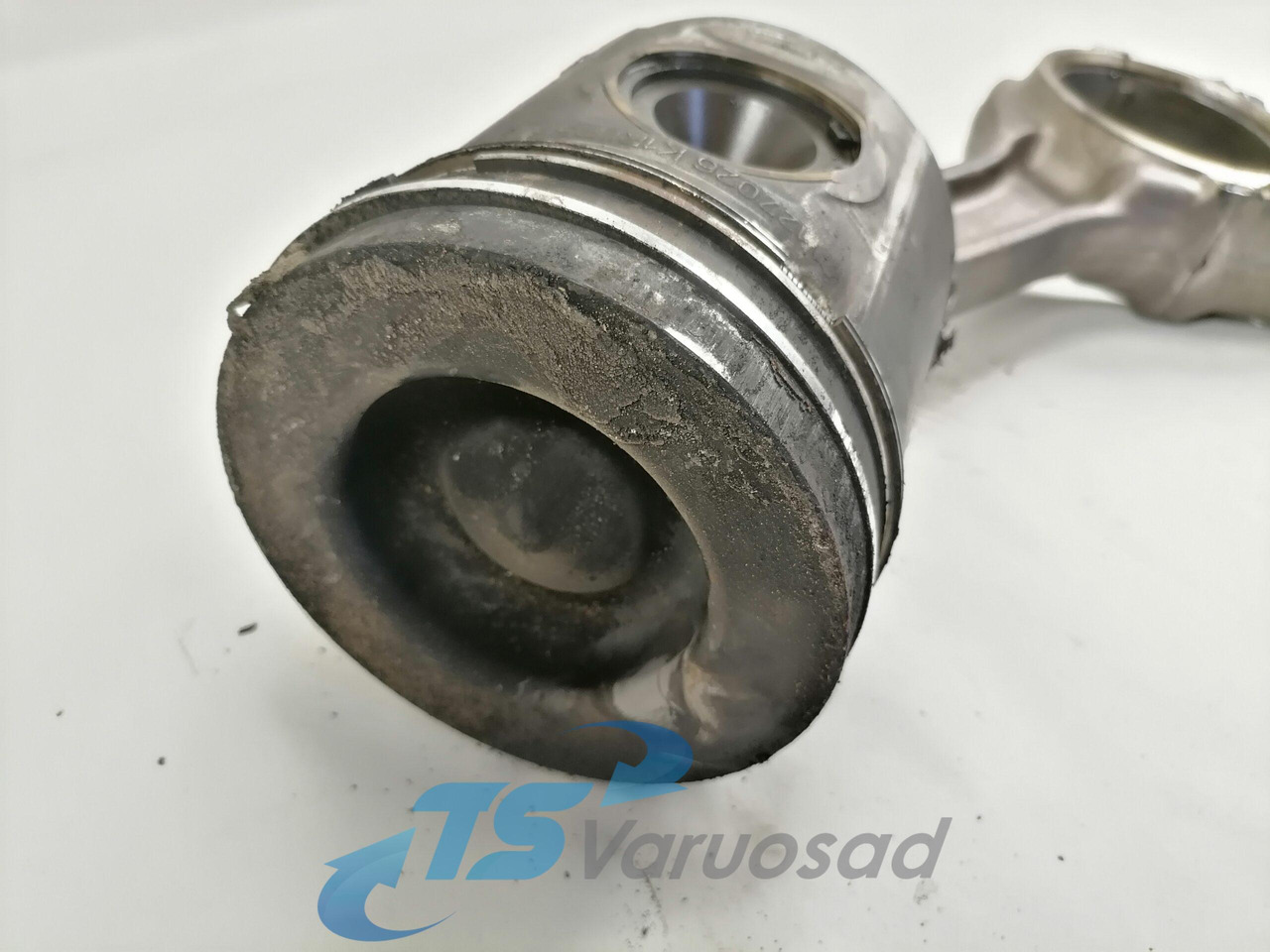 Scania Connecting rod + piston 1430959 - Kolvid/ Rõngad/ Puksid - Veoauto: pilt 4 Scania Connecting rod + piston 1430959 - Kolvid/ Rõngad/ Puksid - Veoauto: pilt 4