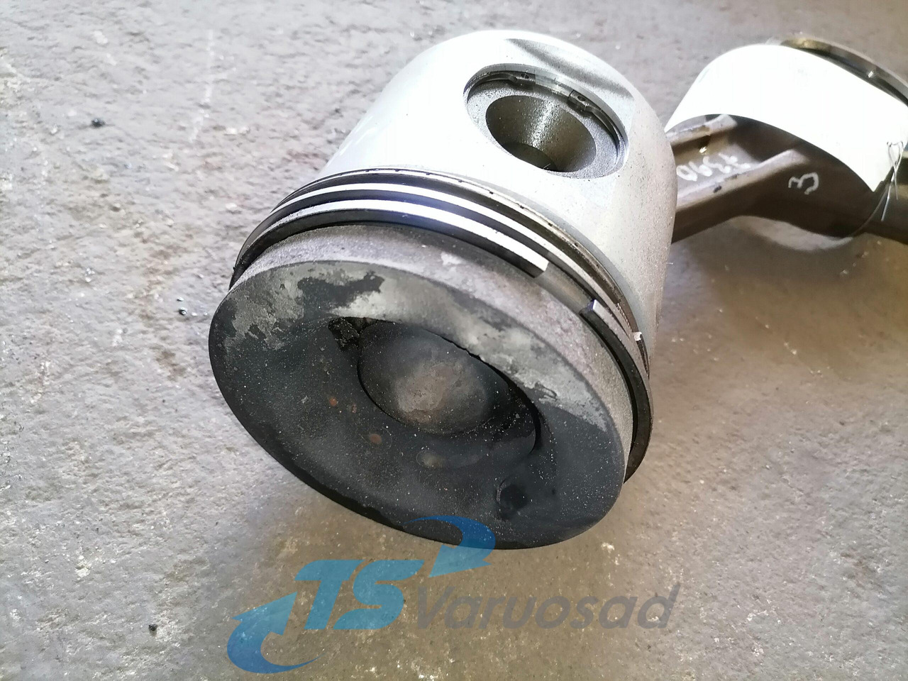 Scania Connecting rod + piston 1791992 - Kolvid/ Rõngad/ Puksid - Veoauto: pilt 2 Scania Connecting rod + piston 1791992 - Kolvid/ Rõngad/ Puksid - Veoauto: pilt 2