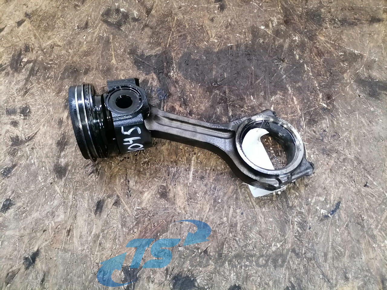 Scania Connecting rod + piston 2263286 - Kolvid/ Rõngad/ Puksid - Veoauto: pilt 1 Scania Connecting rod + piston 2263286 - Kolvid/ Rõngad/ Puksid - Veoauto: pilt 1