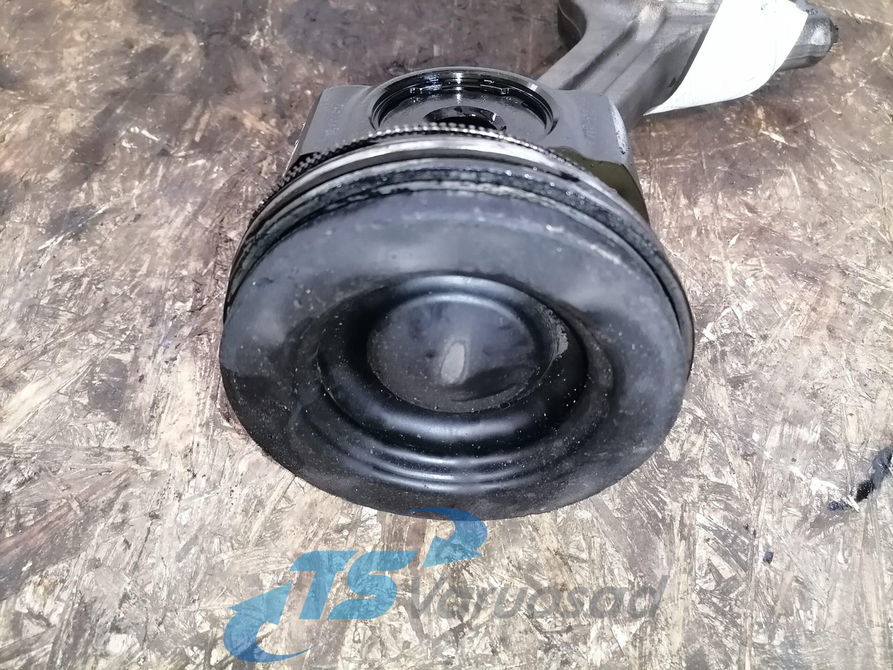 Scania Connecting rod + piston 2263286 - Kolvid/ Rõngad/ Puksid - Veoauto: pilt 5 Scania Connecting rod + piston 2263286 - Kolvid/ Rõngad/ Puksid - Veoauto: pilt 5