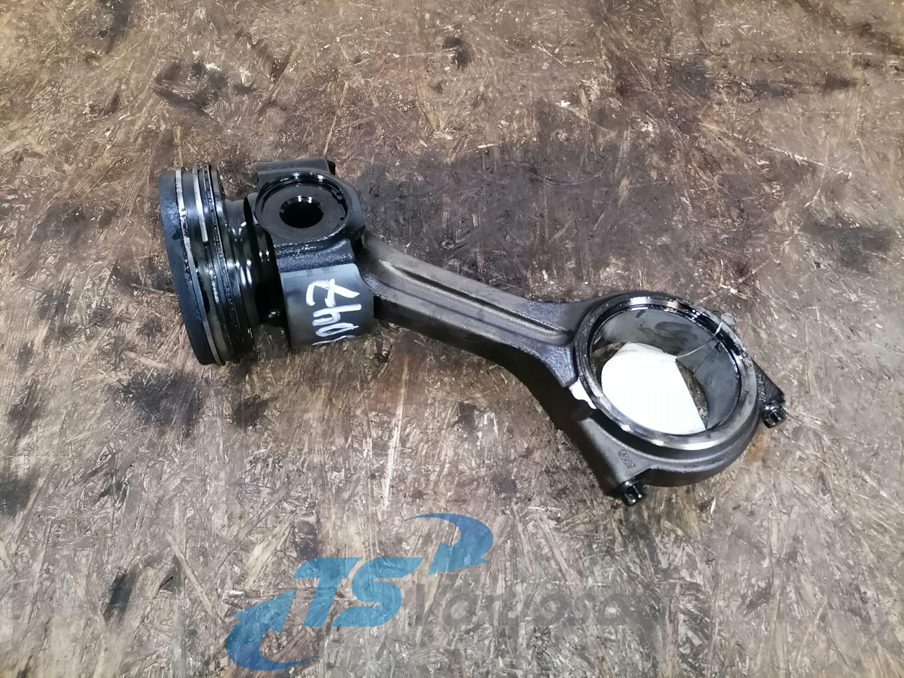 Scania Connecting rod + piston 2263286 - Kolvid/ Rõngad/ Puksid - Veoauto: pilt 1 Scania Connecting rod + piston 2263286 - Kolvid/ Rõngad/ Puksid - Veoauto: pilt 1