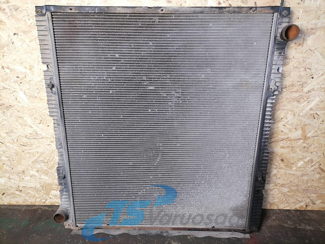 Scania Cooling radiator 1769997 - Radiaator - Veoauto: pilt 1 Scania Cooling radiator 1769997 - Radiaator - Veoauto: pilt 1