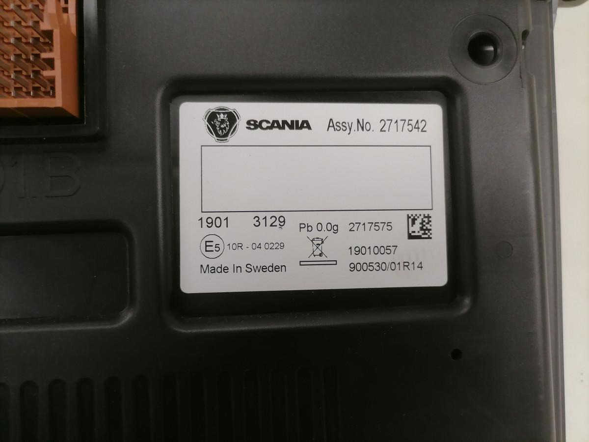 Scania Dashboard 2717542 - Armatuurlaud - Veoauto: pilt 4 Scania Dashboard 2717542 - Armatuurlaud - Veoauto: pilt 4