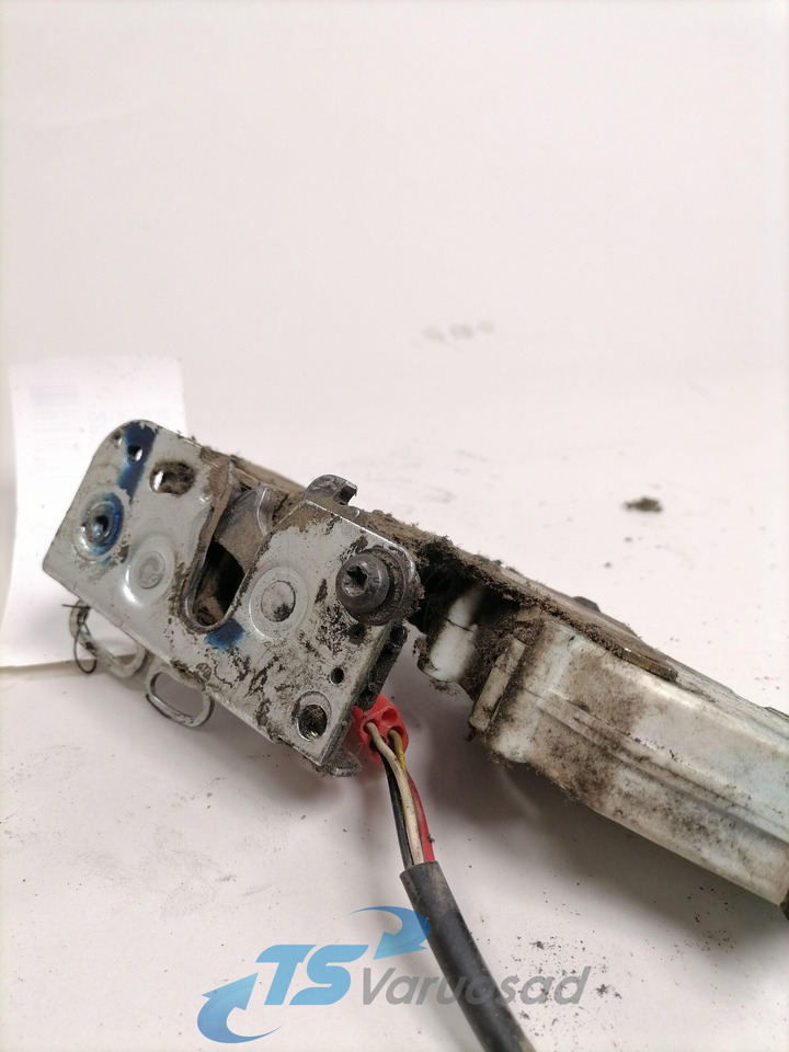 Scania Door lock 1867658 - Uks ja varuosad - Veoauto: pilt 4 Scania Door lock 1867658 - Uks ja varuosad - Veoauto: pilt 4