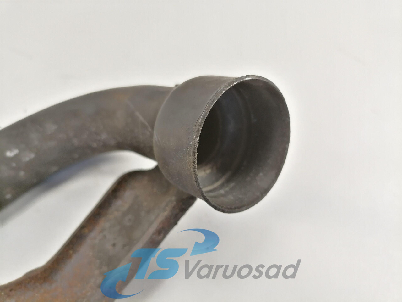 Scania EGR cooler pipe 1789710 - EGR-jahuti - Veoauto: pilt 3 Scania EGR cooler pipe 1789710 - EGR-jahuti - Veoauto: pilt 3