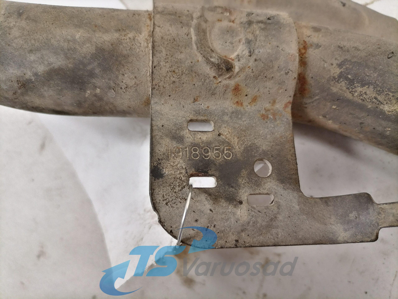 Scania EGR cooler pipe 1918955 - EGR-jahuti - Veoauto: pilt 3 Scania EGR cooler pipe 1918955 - EGR-jahuti - Veoauto: pilt 3
