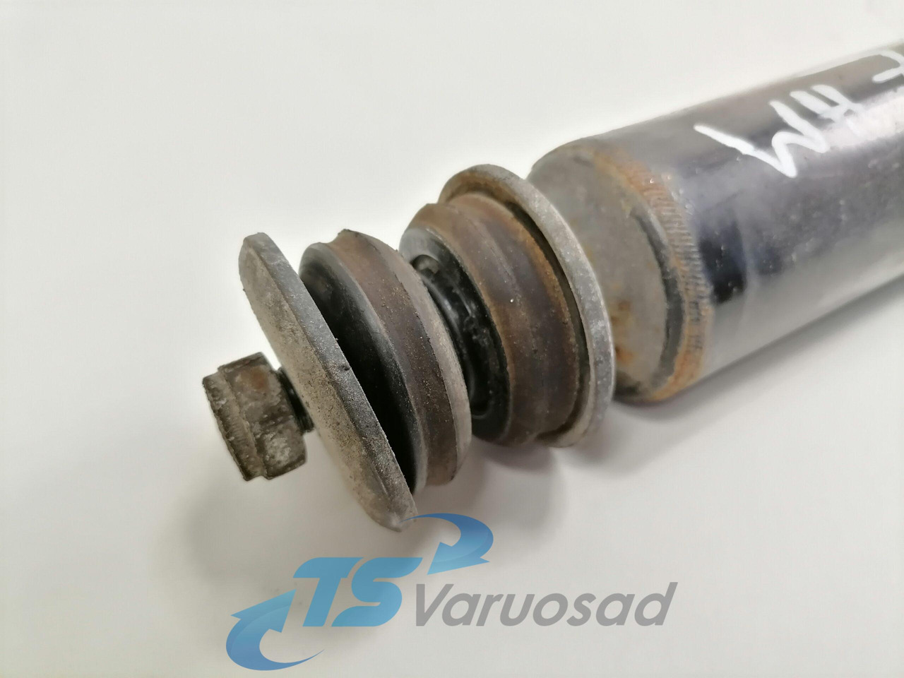 Scania First axel shock absorber T1330 - Amortisaatorid - Veoauto: pilt 3 Scania First axel shock absorber T1330 - Amortisaatorid - Veoauto: pilt 3