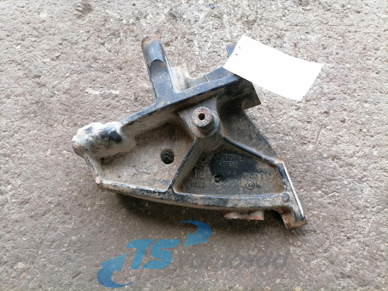 Scania Front bumper carrier 1431601 - Kaitseraud - Veoauto: pilt 1 Scania Front bumper carrier 1431601 - Kaitseraud - Veoauto: pilt 1