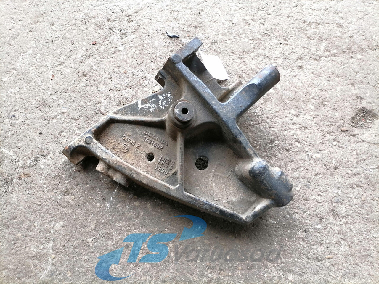 Scania Front bumper carrier 1431602 - Kaitseraud - Veoauto: pilt 1 Scania Front bumper carrier 1431602 - Kaitseraud - Veoauto: pilt 1