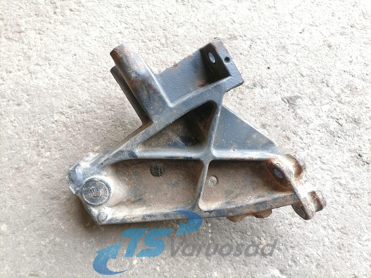 Scania Front bumper carrier 1431602 - Kaitseraud - Veoauto: pilt 3 Scania Front bumper carrier 1431602 - Kaitseraud - Veoauto: pilt 3