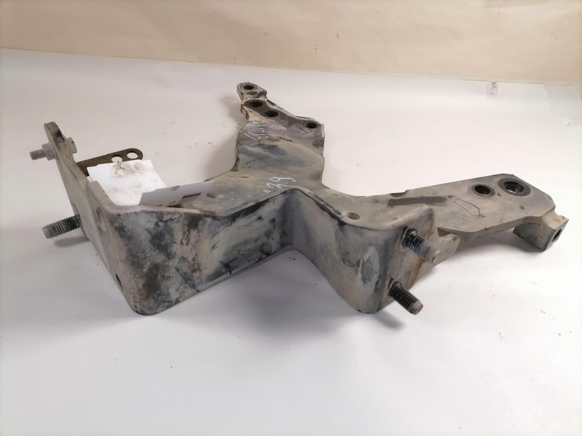 Scania Front bumper carrier 1802161 - Kaitseraud - Veoauto: pilt 4 Scania Front bumper carrier 1802161 - Kaitseraud - Veoauto: pilt 4