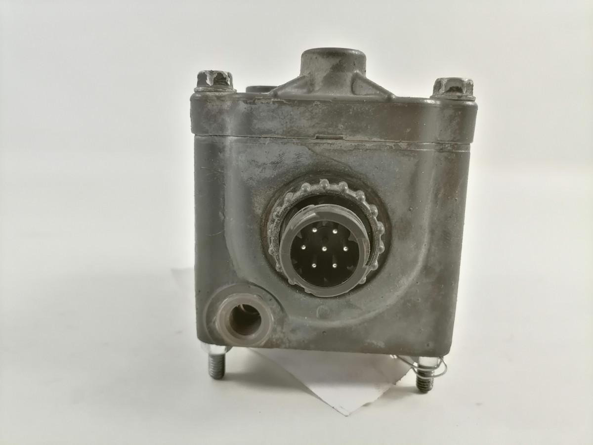 Scania Gearbox control unit 2447369 - Käigukast ja varuosad - Veoauto: pilt 2 Scania Gearbox control unit 2447369 - Käigukast ja varuosad - Veoauto: pilt 2