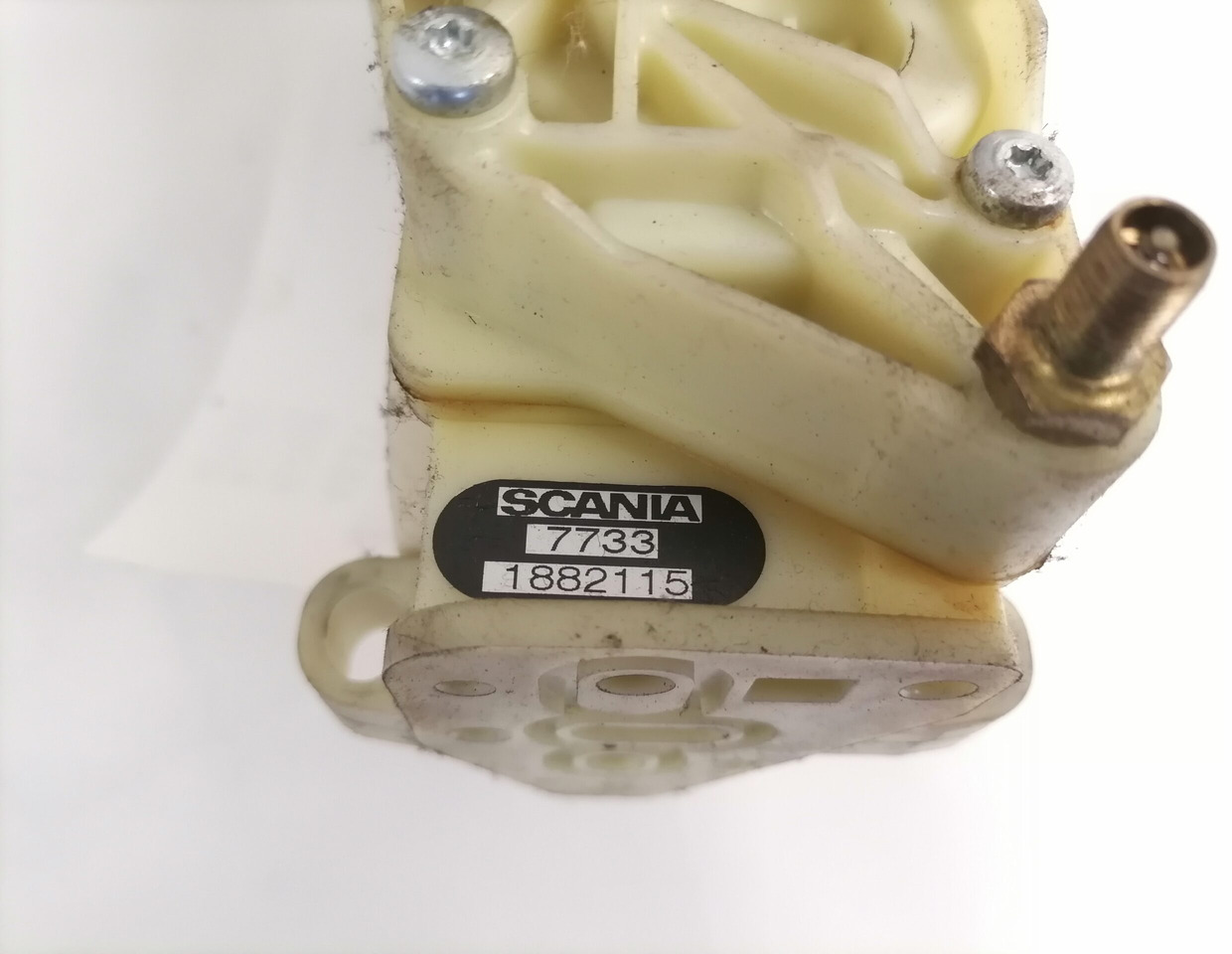 Scania Handbrake control lever 1882115 - Universaalosa - Veoauto: pilt 3 Scania Handbrake control lever 1882115 - Universaalosa - Veoauto: pilt 3