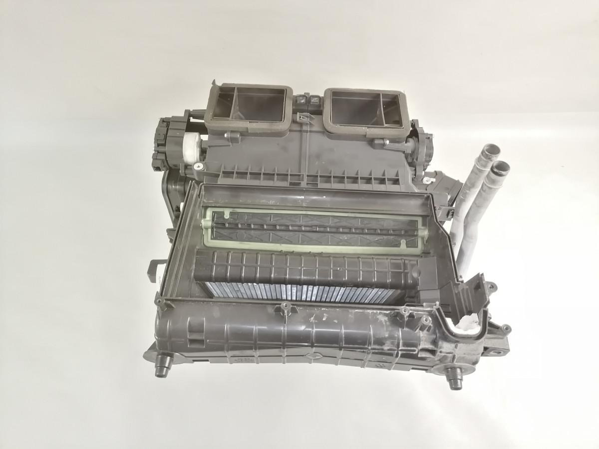 Scania Heating unit 2878950 - Universaalosa - Veoauto: pilt 4 Scania Heating unit 2878950 - Universaalosa - Veoauto: pilt 4