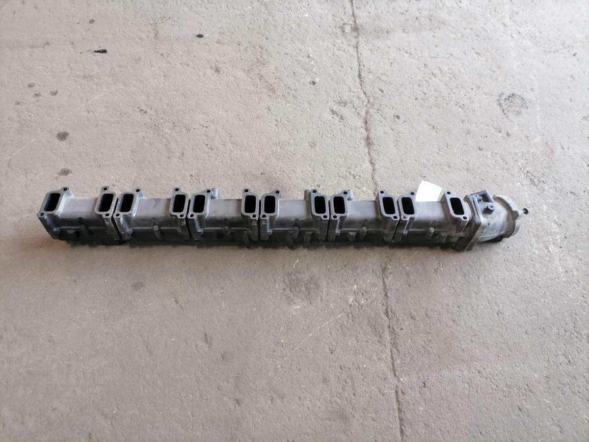 Scania Intake mainfold 1530132 - Sisselaskekollektor - Veoauto: pilt 3 Scania Intake mainfold 1530132 - Sisselaskekollektor - Veoauto: pilt 3