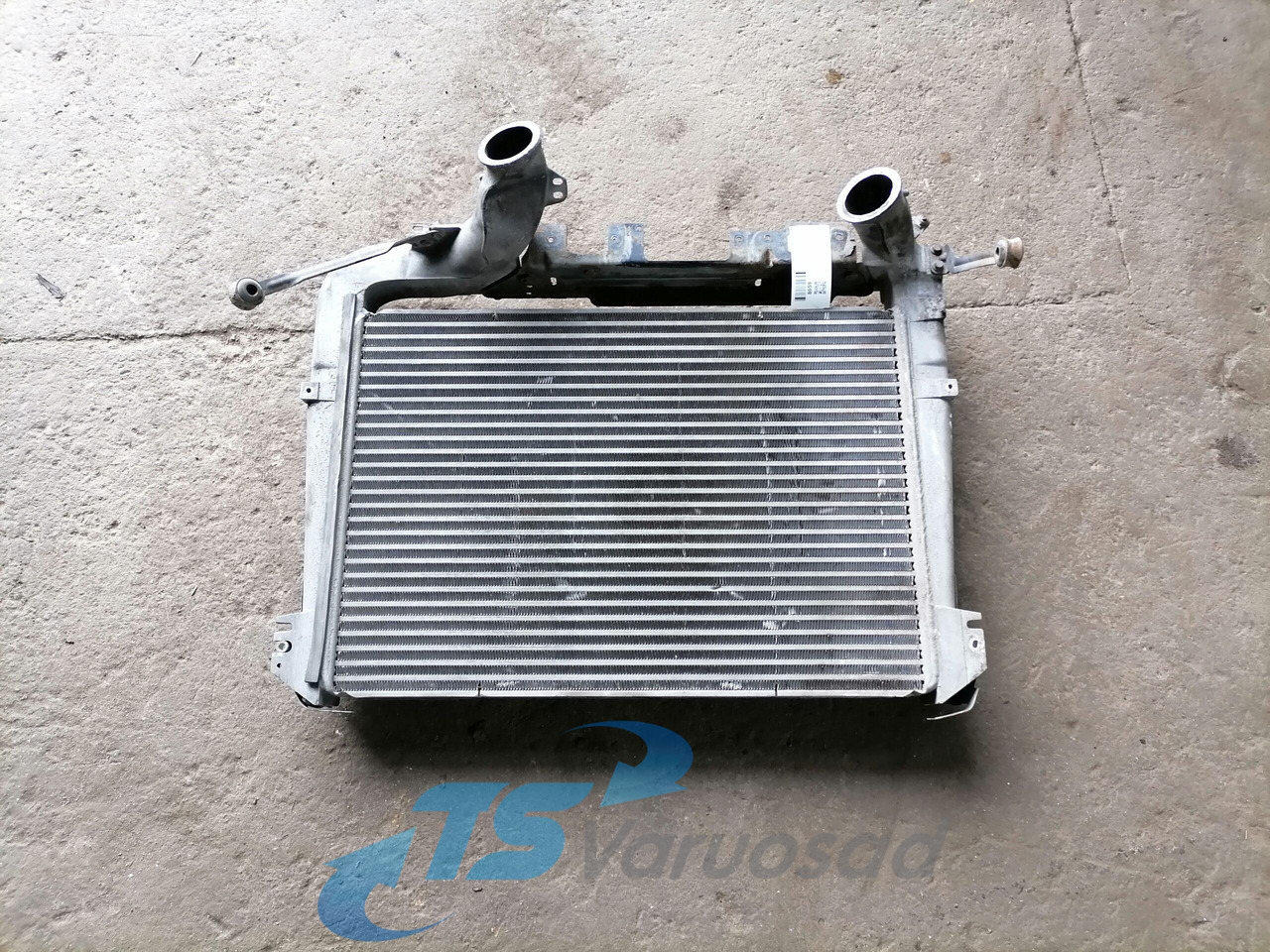 Scania Intercooler radiator 1531767 - Sisejahutus - Veoauto: pilt 1 Scania Intercooler radiator 1531767 - Sisejahutus - Veoauto: pilt 1