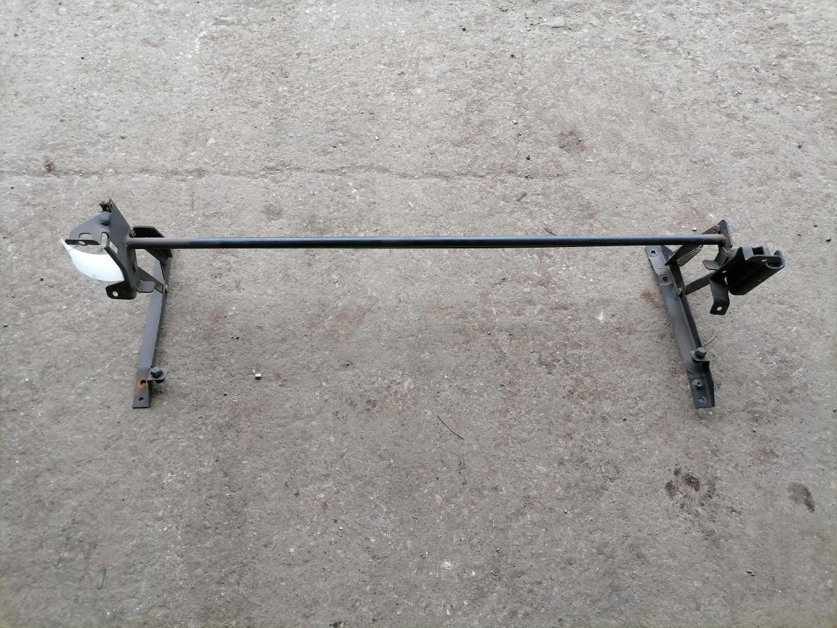 Scania Kabiini tuulesuunaja kandur 1383829 - Aerodünaamika/ Spoiler - Veoauto: pilt 2 Scania Kabiini tuulesuunaja kandur 1383829 - Aerodünaamika/ Spoiler - Veoauto: pilt 2