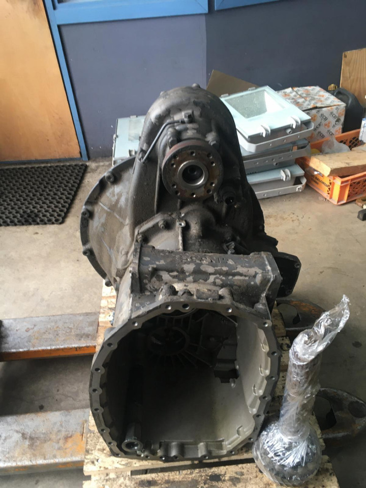Scania Käigukasti korpus + PTO 2406553 - Käigukast ja varuosad - Veoauto: pilt 2 Scania Käigukasti korpus + PTO 2406553 - Käigukast ja varuosad - Veoauto: pilt 2