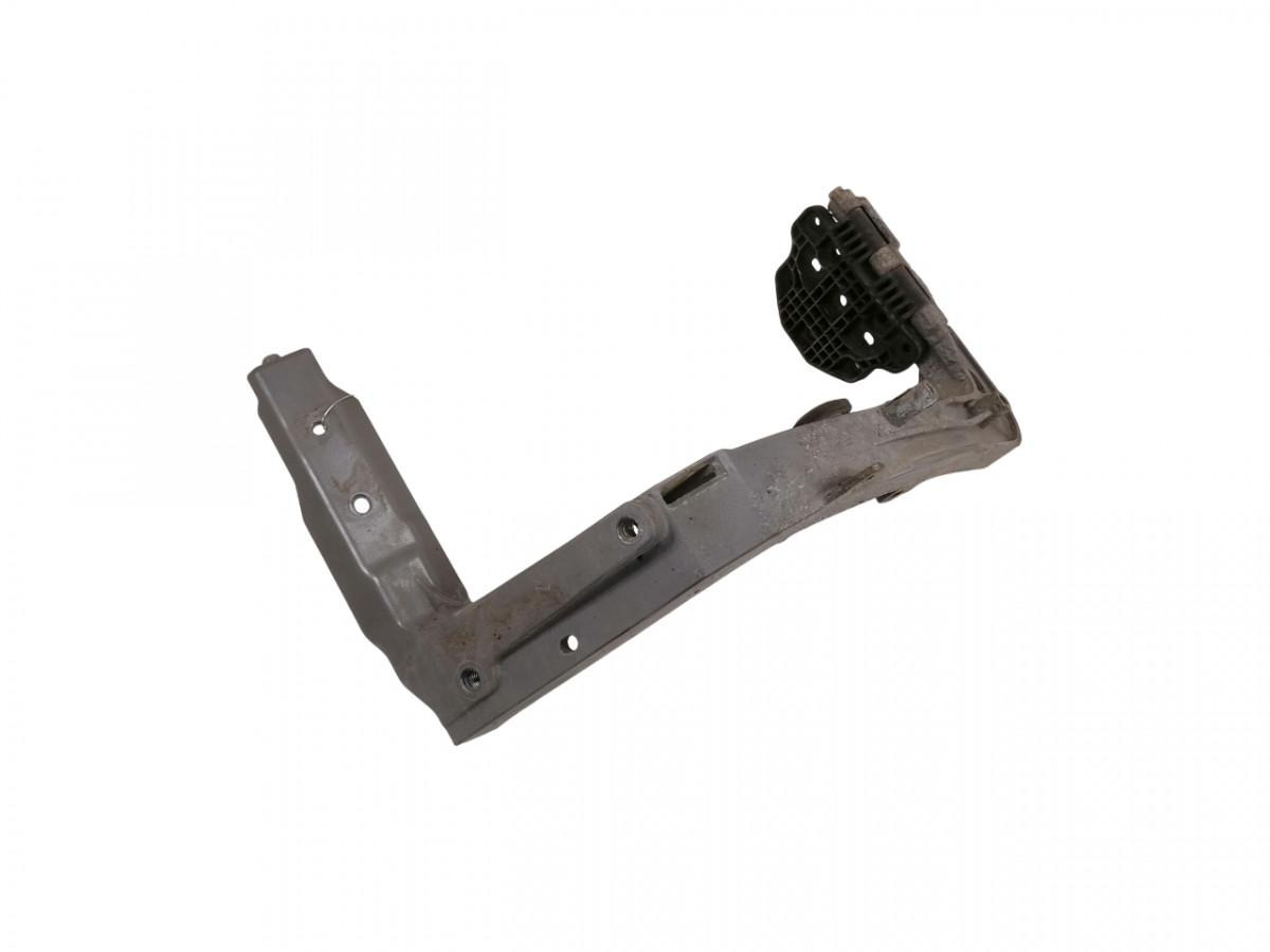 Scania Light bracket 2479061 - Tuled/ Valgus - Veoauto: pilt 1 Scania Light bracket 2479061 - Tuled/ Valgus - Veoauto: pilt 1