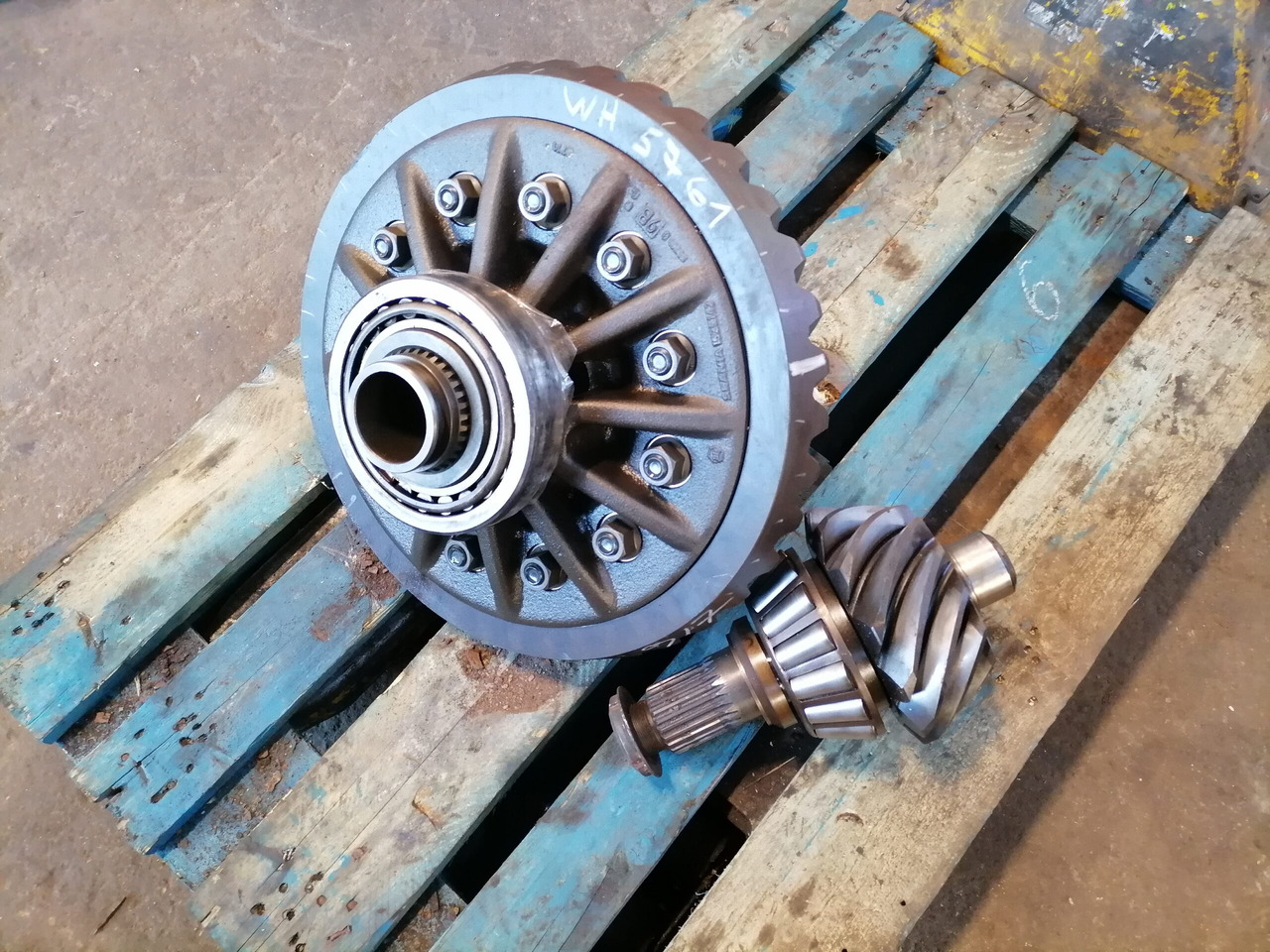 Scania Lõppülekanne R780 2,92 38:13 2135155 - Veomootor - Veoauto: pilt 1 Scania Lõppülekanne R780 2,92 38:13 2135155 - Veomootor - Veoauto: pilt 1