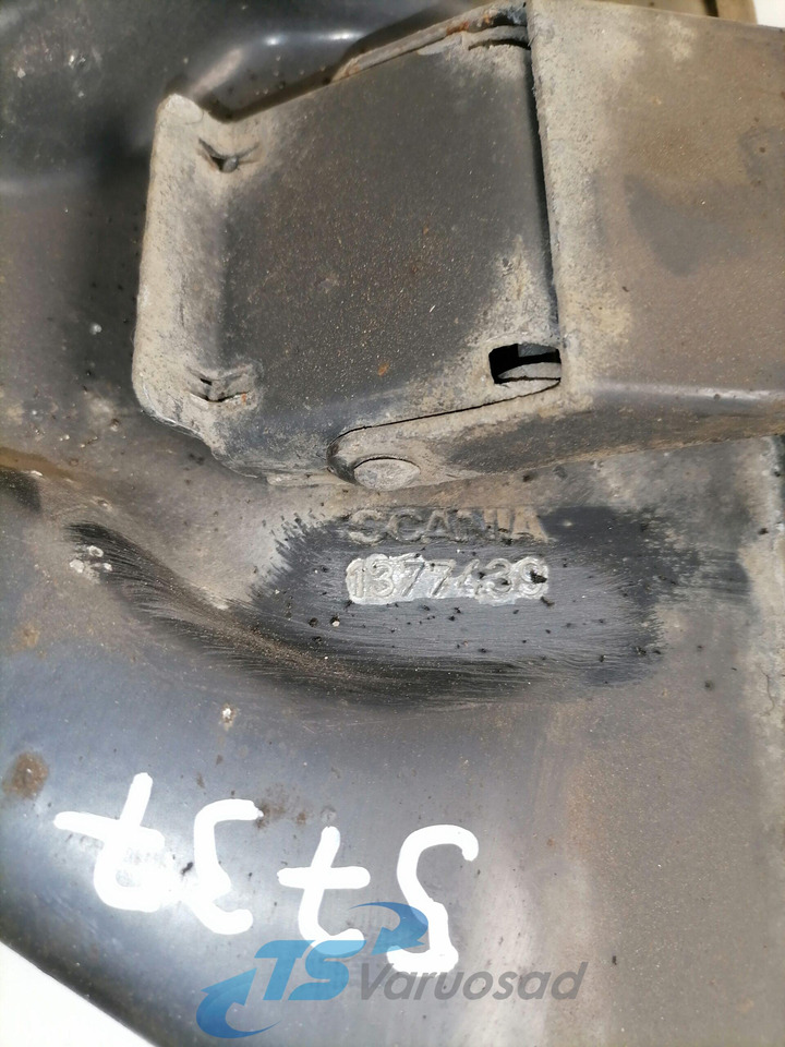 Scania Mudguard bracket 1377439 - Universaalosa - Veoauto: pilt 2 Scania Mudguard bracket 1377439 - Universaalosa - Veoauto: pilt 2
