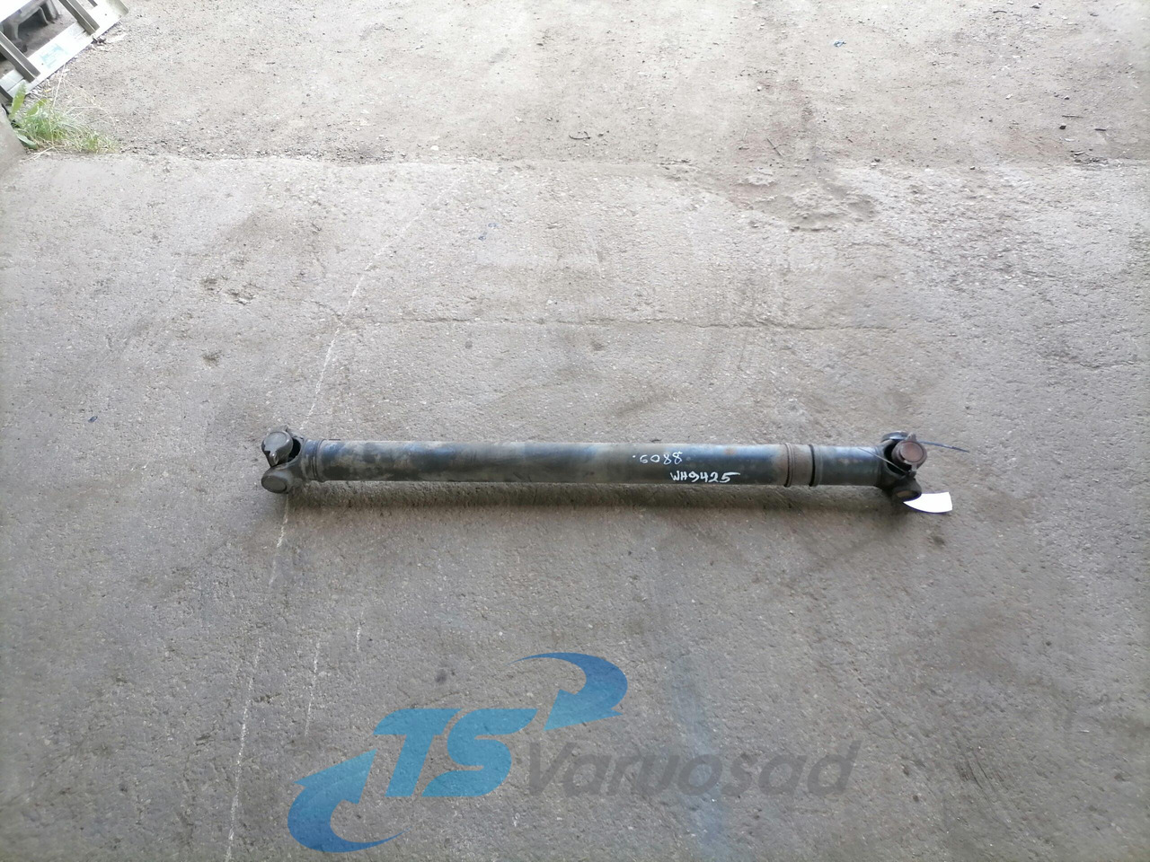 Scania Propeller shaft 1758600 - Kardaan - Veoauto: pilt 1 Scania Propeller shaft 1758600 - Kardaan - Veoauto: pilt 1