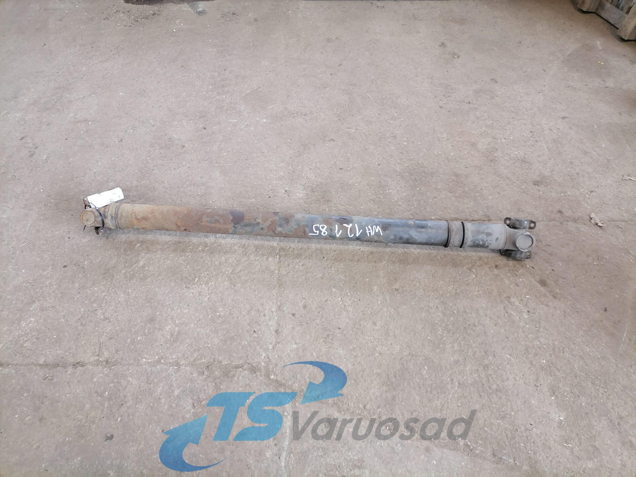 Scania Propeller shaft 1758616 - Kardaan - Veoauto: pilt 1 Scania Propeller shaft 1758616 - Kardaan - Veoauto: pilt 1