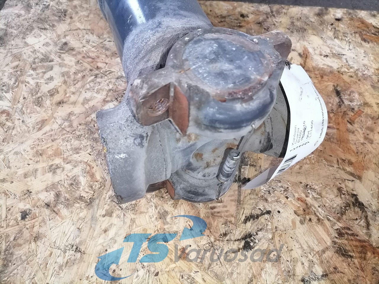 Scania Propeller shaft 1758616 - Kardaan - Veoauto: pilt 4 Scania Propeller shaft 1758616 - Kardaan - Veoauto: pilt 4