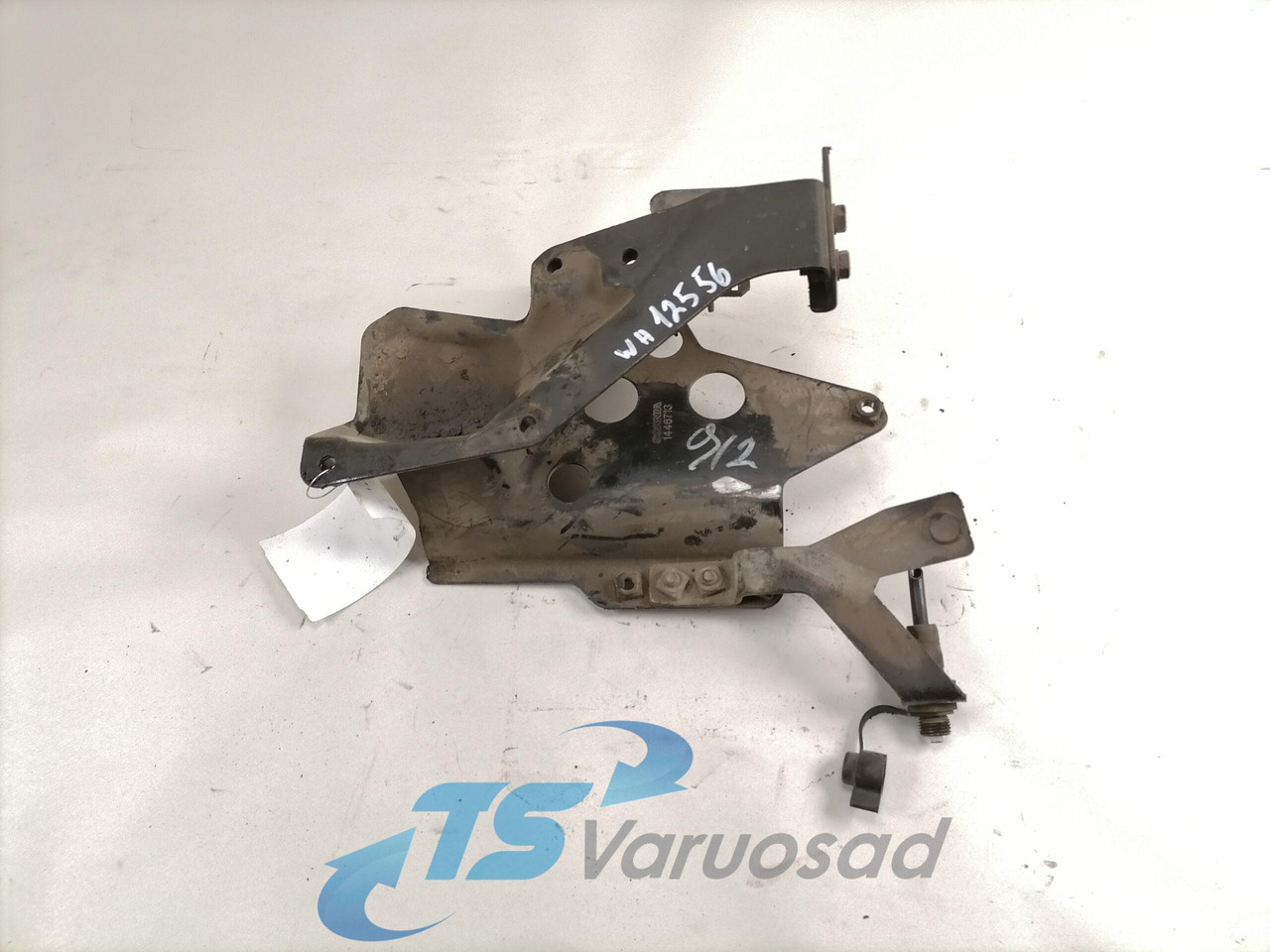 Scania Roolisüsteemi õlimahuti kandur 1446713 - Roolivõimendi voolik - Veoauto: pilt 1 Scania Roolisüsteemi õlimahuti kandur 1446713 - Roolivõimendi voolik - Veoauto: pilt 1