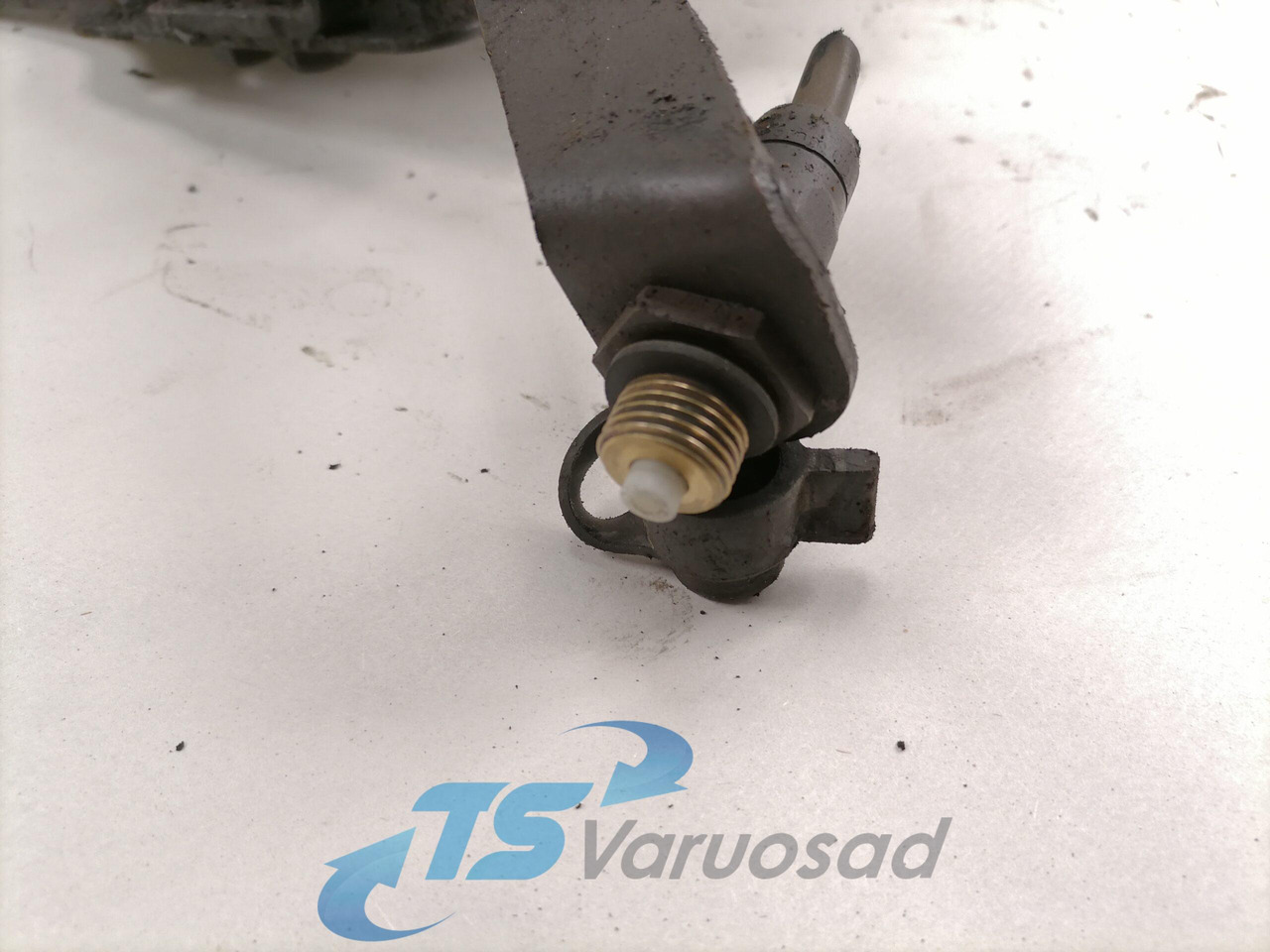 Scania Roolisüsteemi õlimahuti kandur 1446713 - Roolivõimendi voolik - Veoauto: pilt 3 Scania Roolisüsteemi õlimahuti kandur 1446713 - Roolivõimendi voolik - Veoauto: pilt 3