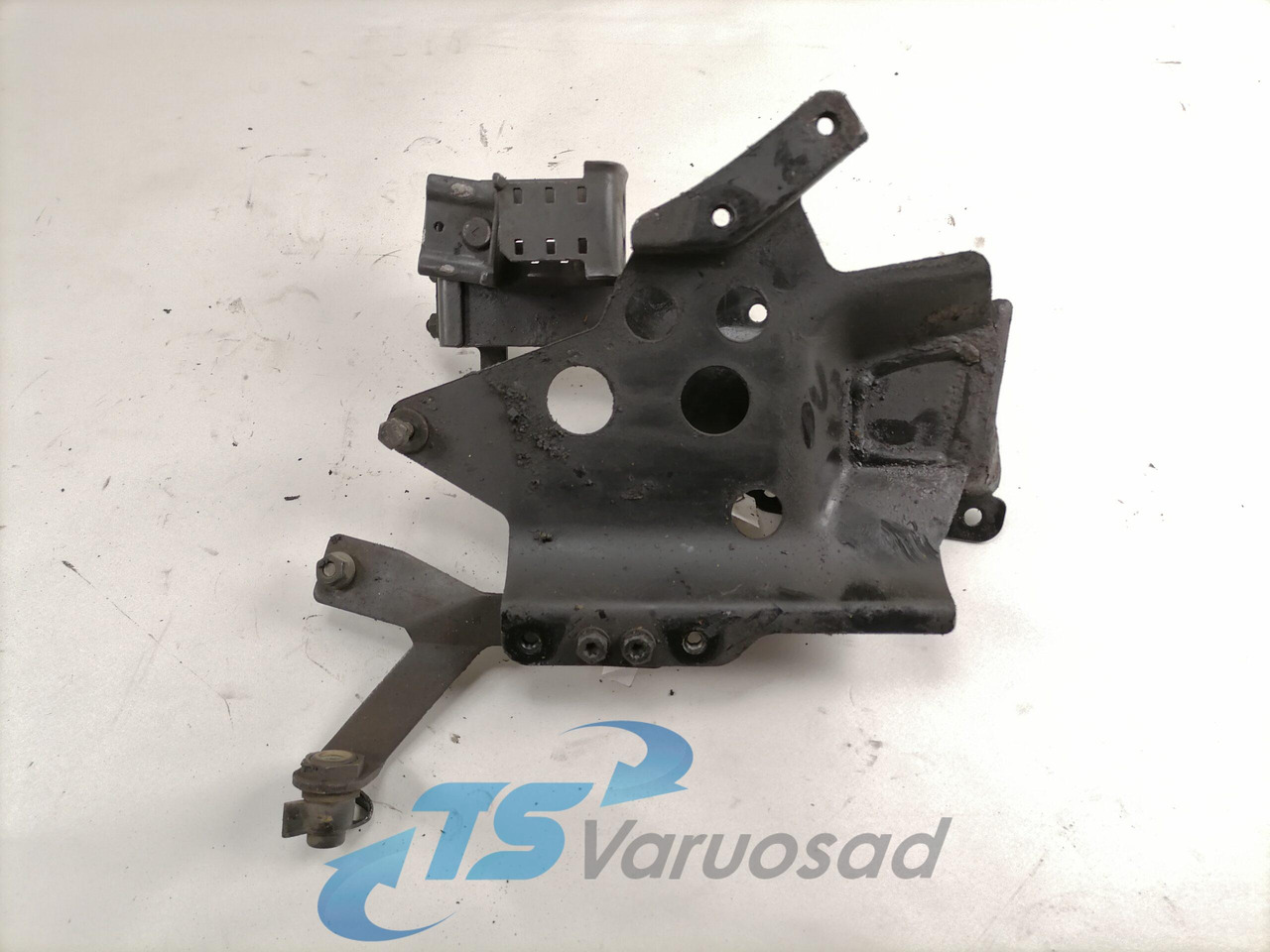 Scania Roolisüsteemi õlimahuti kandur 1792053 - Roolivõimendi voolik - Veoauto: pilt 3 Scania Roolisüsteemi õlimahuti kandur 1792053 - Roolivõimendi voolik - Veoauto: pilt 3