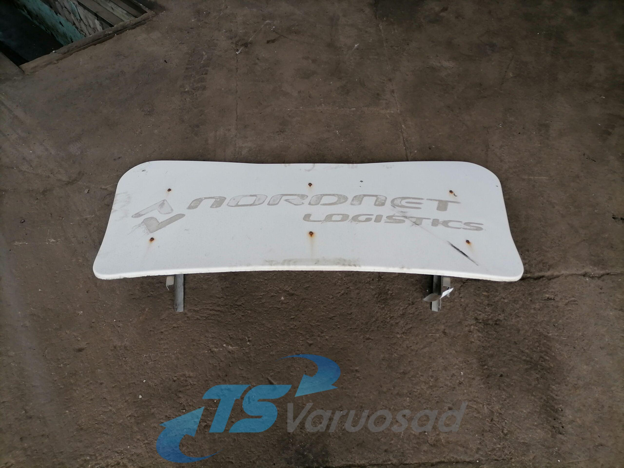 Scania Scania cab wind deflector, roof 12345678 - Aerodünaamika/ Spoiler - Veoauto: pilt 1 Scania Scania cab wind deflector, roof 12345678 - Aerodünaamika/ Spoiler - Veoauto: pilt 1