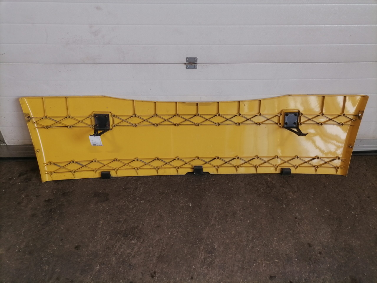 Scania Scania cab wind deflector, roof 1731083 - Aerodünaamika/ Spoiler - Veoauto: pilt 3 Scania Scania cab wind deflector, roof 1731083 - Aerodünaamika/ Spoiler - Veoauto: pilt 3