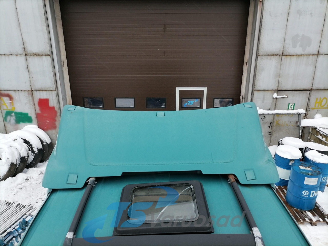 Scania Scania cab wind deflector, roof 1757973 - Aerodünaamika/ Spoiler - Veoauto: pilt 1 Scania Scania cab wind deflector, roof 1757973 - Aerodünaamika/ Spoiler - Veoauto: pilt 1