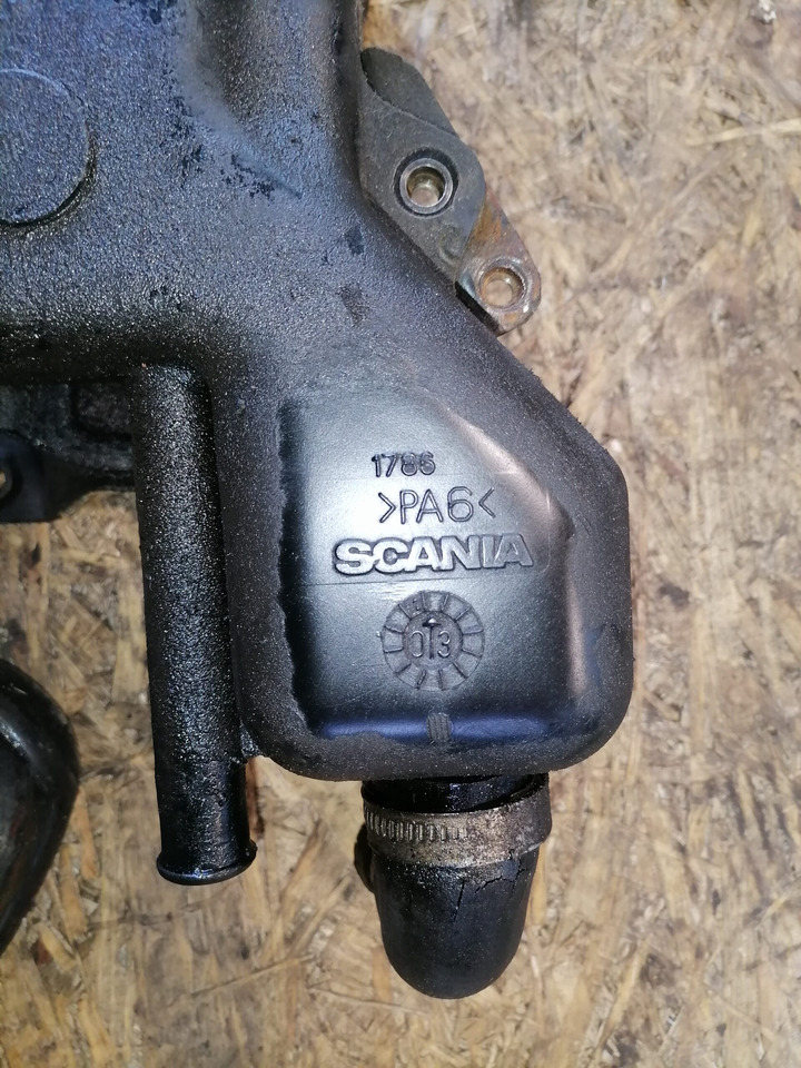 Scania Scania steering oil tank 1461351 - Roolivõimendi voolik - Veoauto: pilt 3 Scania Scania steering oil tank 1461351 - Roolivõimendi voolik - Veoauto: pilt 3