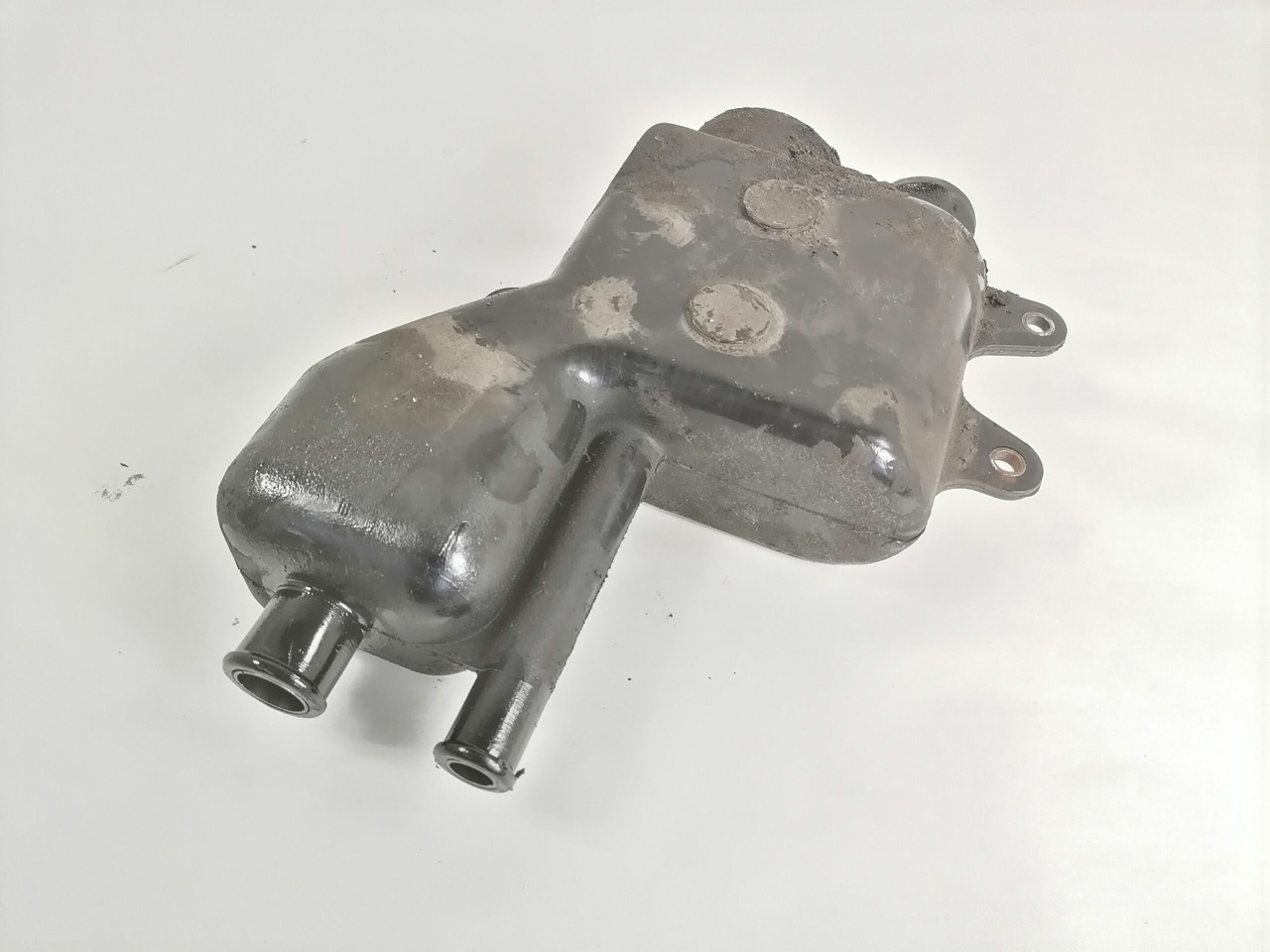 Scania Scania steering oil tank 1461351 - Roolivõimendi voolik - Veoauto: pilt 3 Scania Scania steering oil tank 1461351 - Roolivõimendi voolik - Veoauto: pilt 3